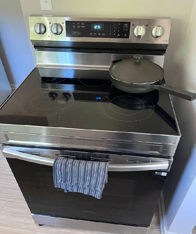 Samsung range repair in Falls Church, VA — A burner not heating and bake element failure