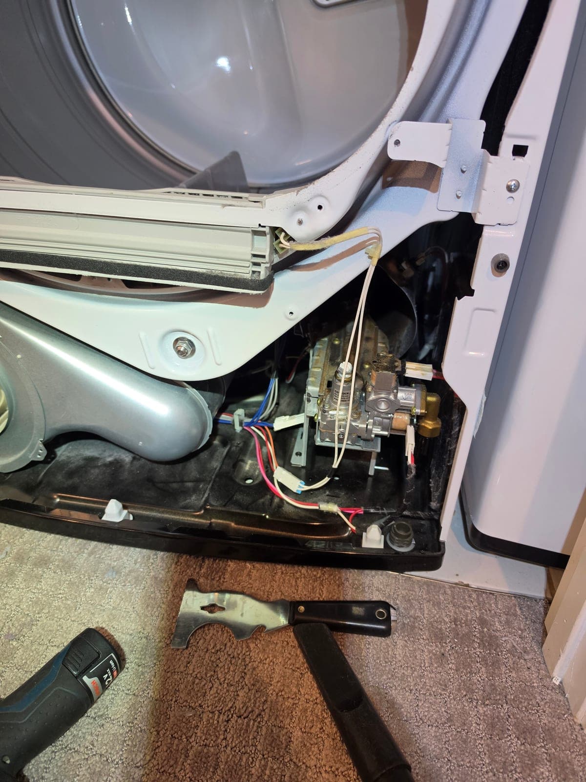 Whirlpool dryer repair in Vienna, VA — No heat